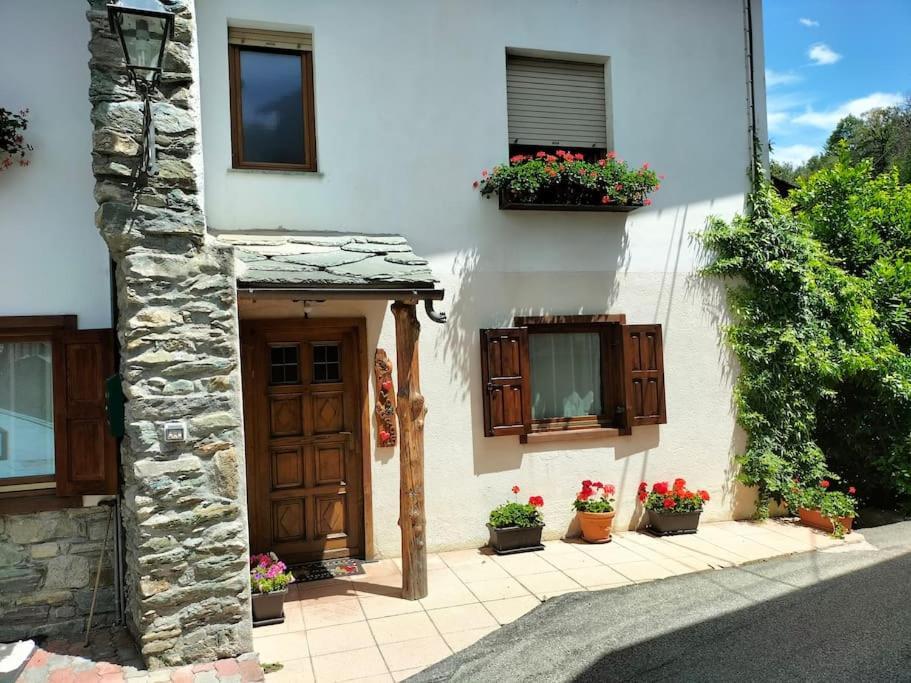 Appartamento Di Montagna Lo Grop Chambave ภายนอก รูปภาพ